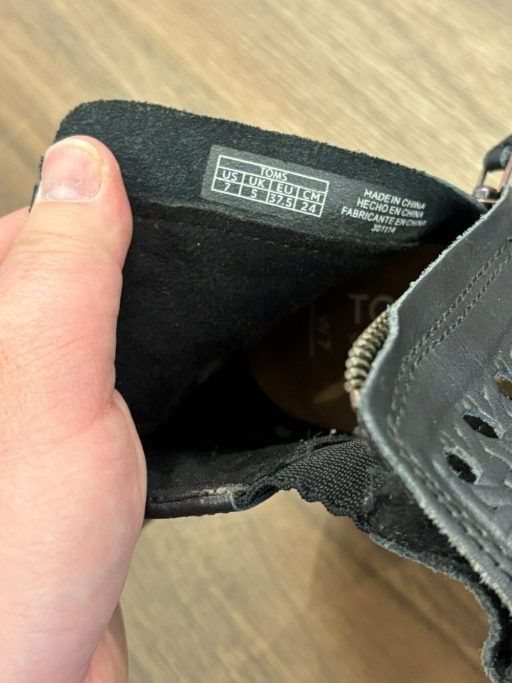 Toms Majorca Perforated Peep Toe Booties Shooties Laser Cut Stacked Heel Size 7 - Picture 7 of 8